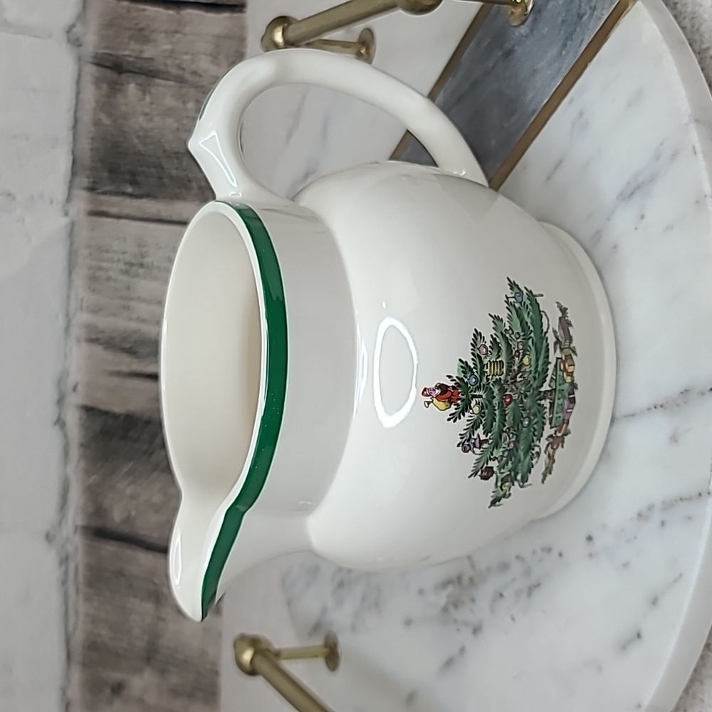 Spode Christmas Tree Mint Vintage Collectible Holiday 24oz Ceramic Jug/Pitcher
